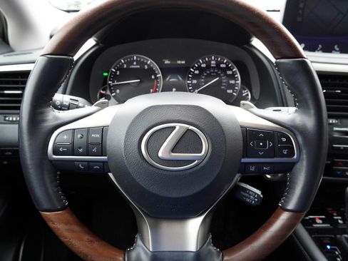 Used 2022 Lexus RX 350L 350L w/ Premium Package image 17