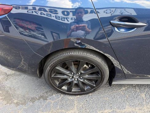 Used 2024 MAZDA MAZDA3 s FWD image 21