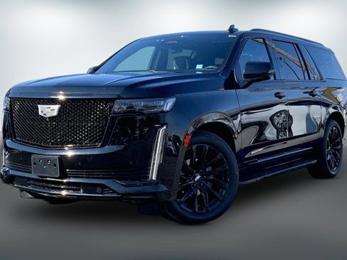 Used 2022 Cadillac Escalade ESV Sport Platinum w/ LPO, ONYX Package image 12