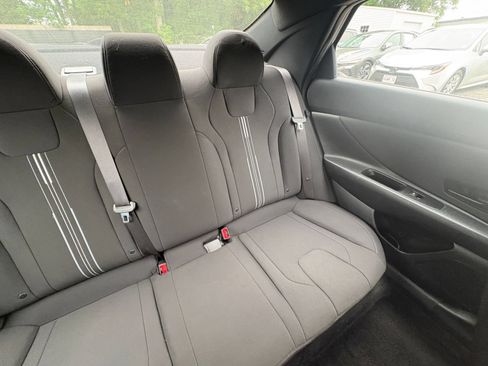 Used 2026 Hyundai Elantra Sport FWD image 36
