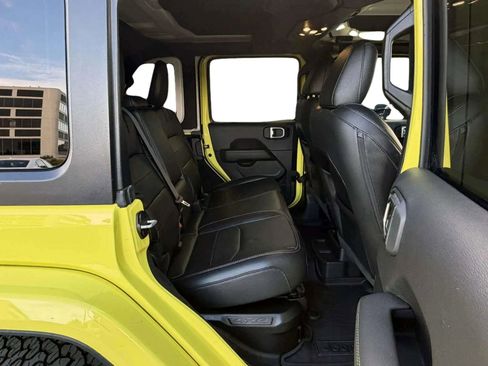 Used 2023 Jeep Wrangler Unlimited Sahara w/ Cold Weather Group image 14