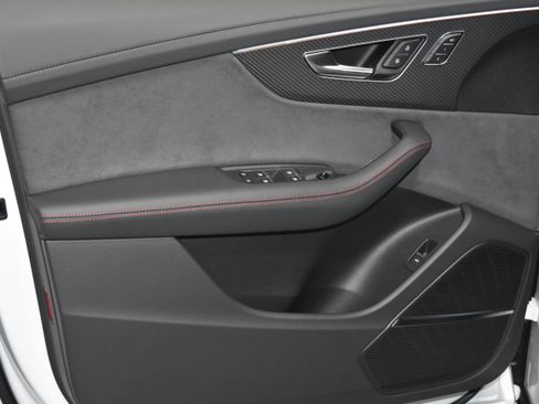 New 2026 Audi Q8 Prestige image 3