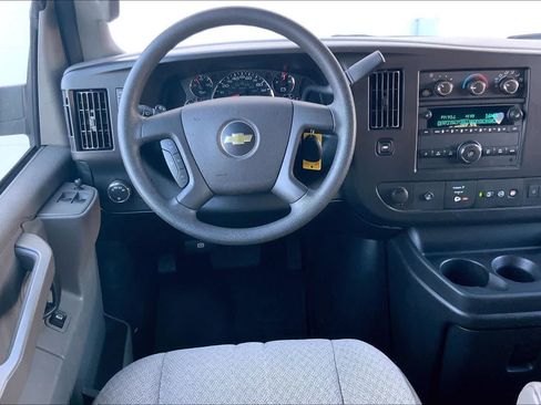 Used 2020 Chevrolet Express 3500 LT w/ LT Preferred Equipment Group RWD image 14