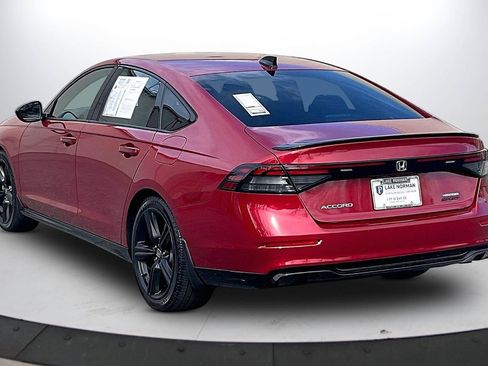 Used 2023 Honda Accord Sport image 7