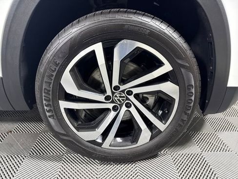 Used 2022 Volkswagen Atlas SEL image 9