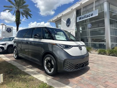 New 2025 Volkswagen ID. Buzz Pro S