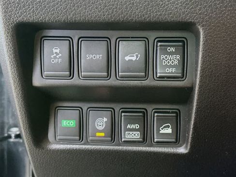 Used 2016 Nissan Rogue SV w/ SV Premium Package AWD/4WD image 27