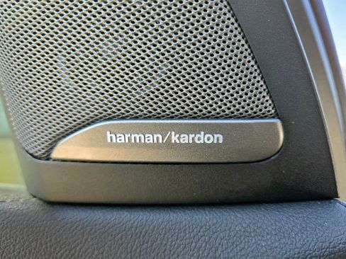 Used 2020 BMW X7 xDrive40i w/ Premium Package image 32