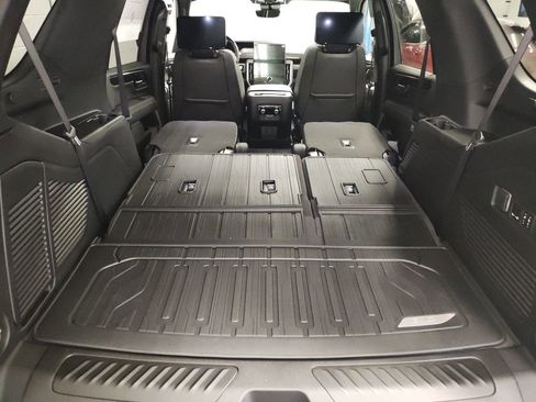 New 2026 GMC Yukon Elevation w/ Elevation Premium Package image 15