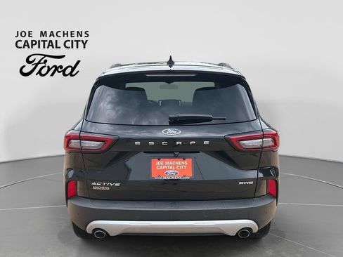 Used 2023 Ford Escape Active w/ Tech Pack #2 AWD/4WD image 6