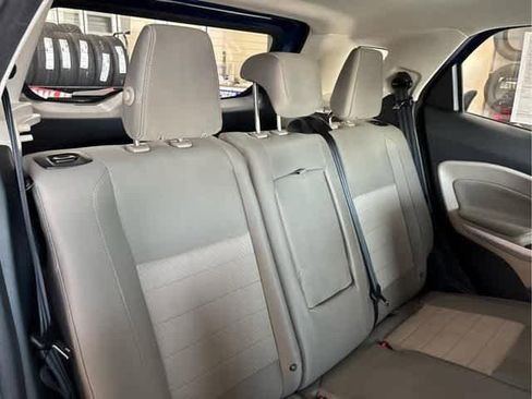 Used 2022 Ford EcoSport S image 32