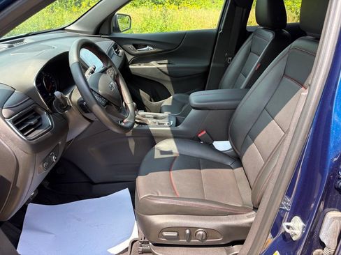 Used 2023 Chevrolet Equinox RS w/ RS Leather Package FWD image 16