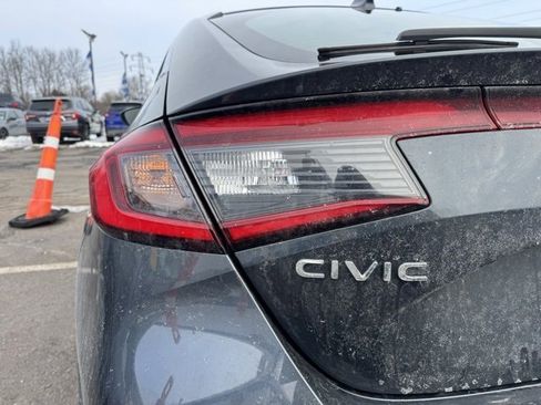 Used 2023 Honda Civic EX-L image 9
