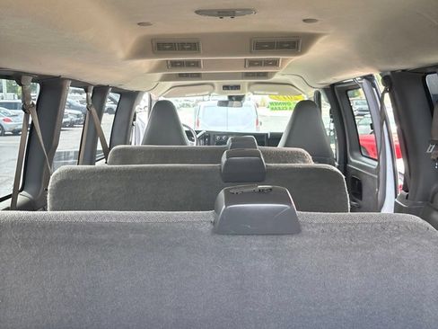 Used 2019 Chevrolet Express 3500 LT w/ LT Preferred Equipment Group RWD image 17