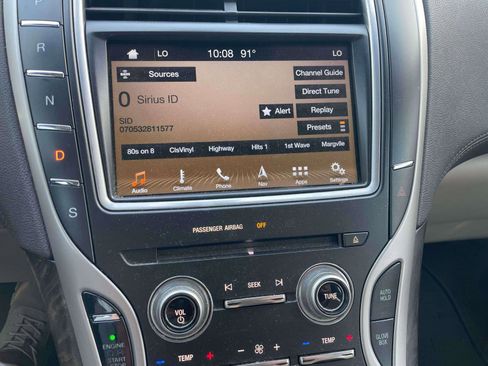 Used 2016 Lincoln MKX Reserve w/ Climate Package AWD/4WD image 9