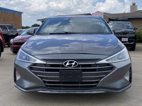Used 2019 Hyundai Elantra SEL w/ Cargo Package FWD image 3