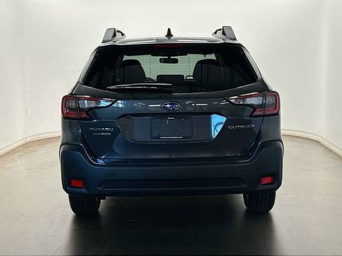 Certified 2025 Subaru Outback Premium AWD/4WD image 4