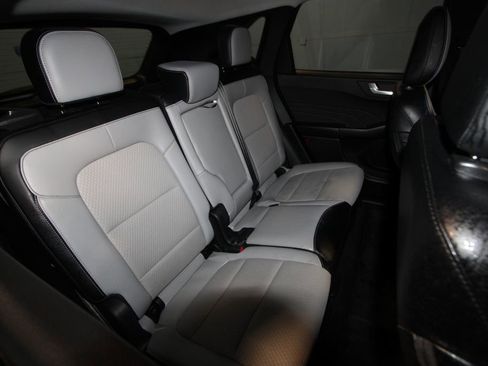 Used 2025 Ford Escape SE FWD image 23
