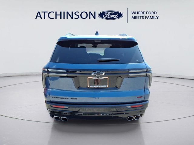Used 2025 Chevrolet Traverse RS w/ LPO, Floor Liner Package AWD/4WD image 5