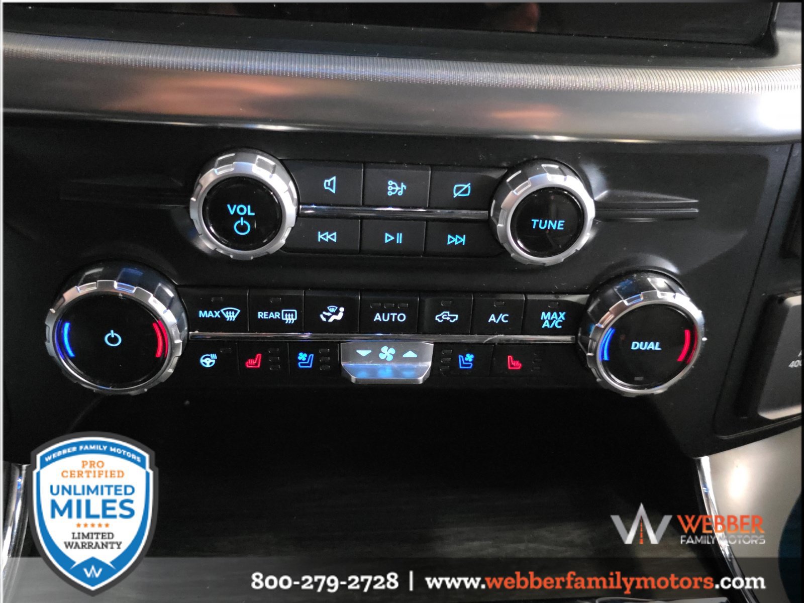 Used 2024 Ford F150 Lariat w/ FX4 Off-Road Package AWD/4WD image 23