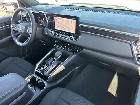 Used 2025 GMC Canyon Elevation image 29