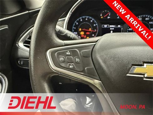 Used 2018 Chevrolet Malibu LT image 23