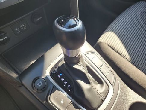 Used 2018 Hyundai Kona SEL image 18