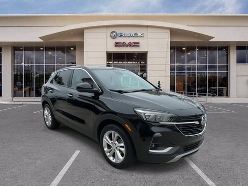 Certified 2023 Buick Encore GX Preferred FWD image 2