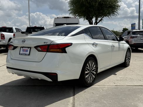 Used 2023 Nissan Altima 2.5 SV image 5
