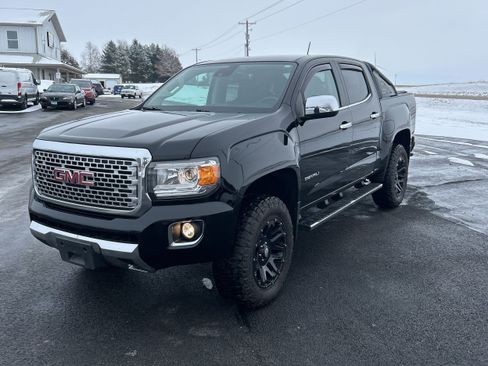 Used 2018 GMC Canyon Denali image 1
