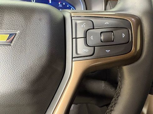 Used 2024 Chevrolet Suburban High Country AWD/4WD image 28