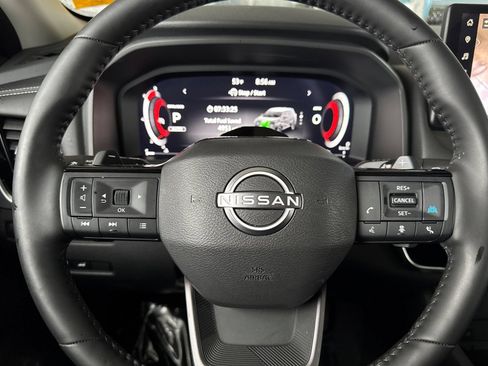 Used 2025 Nissan Rogue SL w/ Tech Package AWD/4WD image 24
