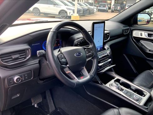 Used 2022 Ford Explorer ST w/ Equipment Group 401A image 17