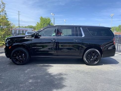 Used 2024 Chevrolet Suburban High Country image 5