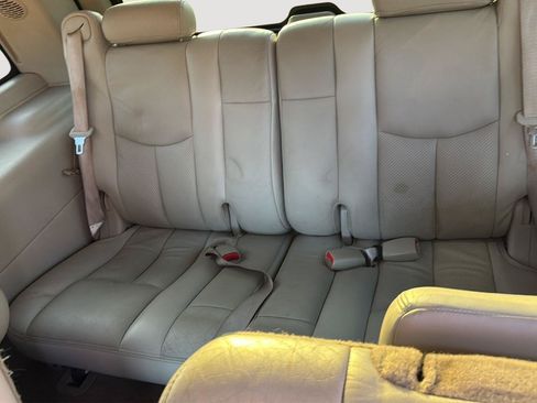 Used 2004 Cadillac Escalade 2WD image 17