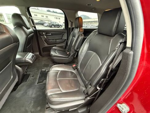 Used 2014 GMC Acadia SLT image 15