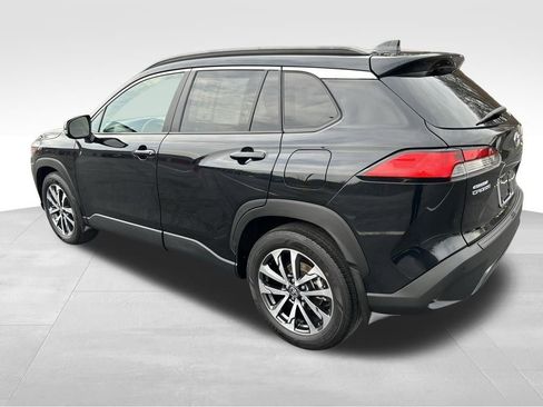 Certified 2024 Toyota Corolla Cross XLE w/ Convenience Package image 3