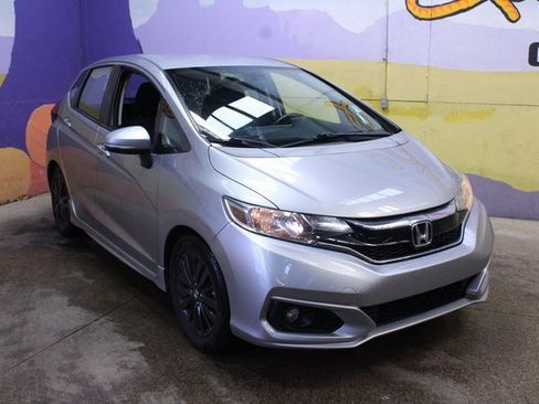 Used 2018 Honda Fit Sport image 4