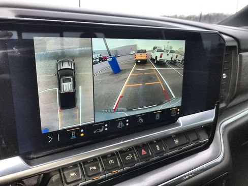 Used 2023 Chevrolet Silverado 1500 High Country image 17