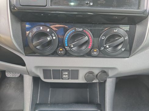 Used 2014 Toyota Tacoma 4x4 Double Cab w/ SR5 Package image 26
