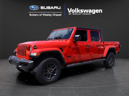 Used 2022 Jeep Gladiator Sport AWD/4WD image 4