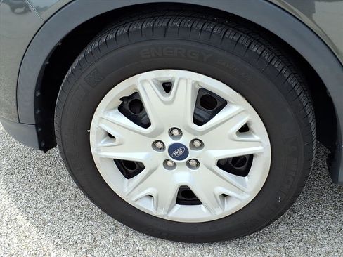 Used 2016 Ford Escape S FWD image 18