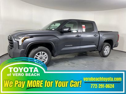 New 2026 Toyota Tundra SR5 w/ SR5 Premium Package