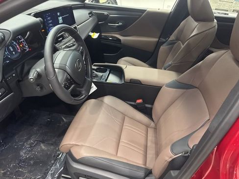 New 2025 Lexus ES 350 Luxury image 18