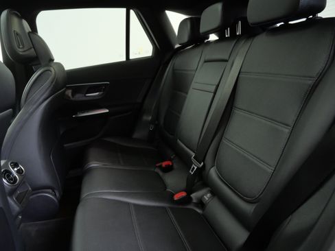 Certified 2026 Mercedes-Benz GLC 300 4MATIC image 17