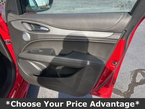 Used 2023 Alfa Romeo Stelvio Veloce image 25