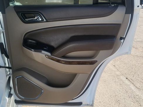 Used 2017 Chevrolet Tahoe LT w/ Luxury Package image 19