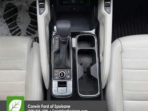 Used 2022 Kia Telluride SX w/ SX Prestige Package AWD/4WD image 30