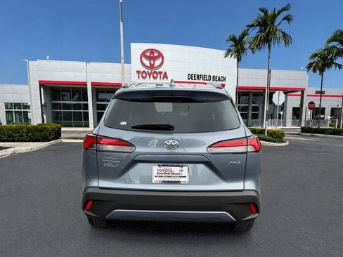 Used 2023 Toyota Corolla Cross XLE FWD image 4