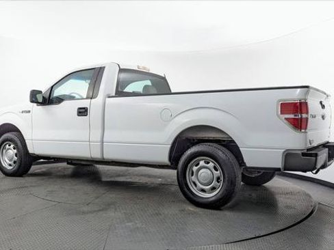 Used 2010 Ford F150 XL RWD image 4